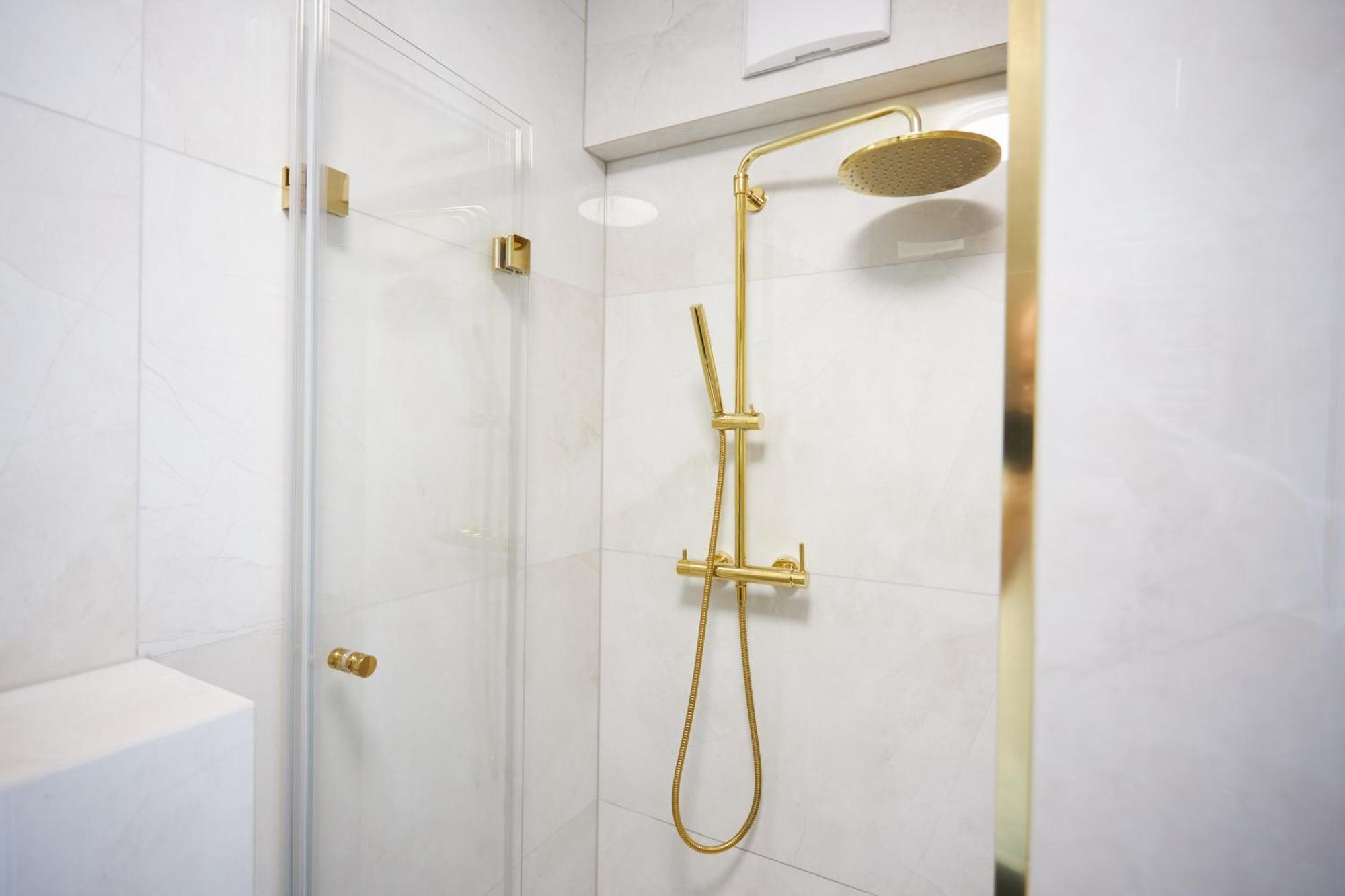 Gold Apartments Pileckiego Varşovia Exterior foto